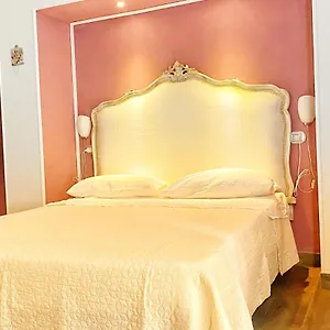 Station Bed & Breakfast Naples
